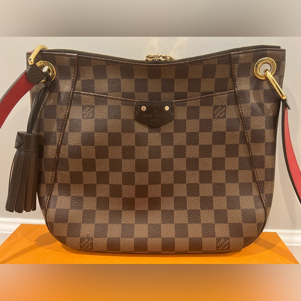LOUIS VUITTON Damier Ebene South Bank Besace